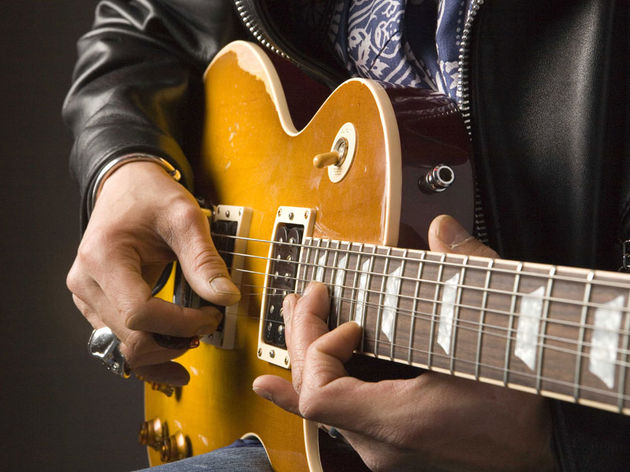 Slash playing the VOS model
